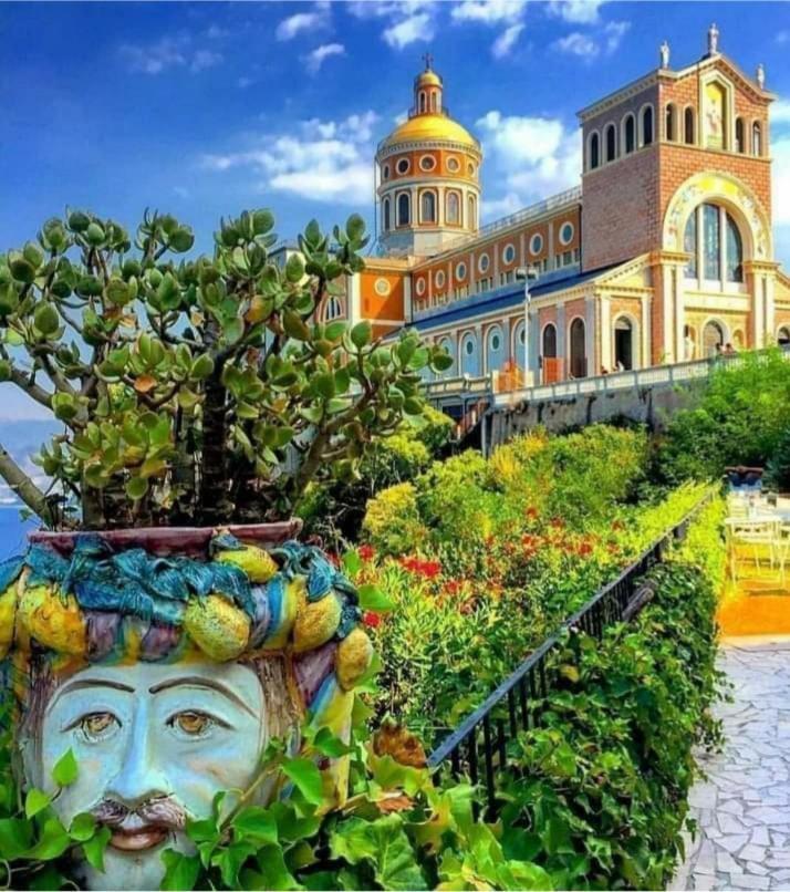 Bed and Breakfast Milazzo: La Porta Delle Eolie Zewnętrze zdjęcie